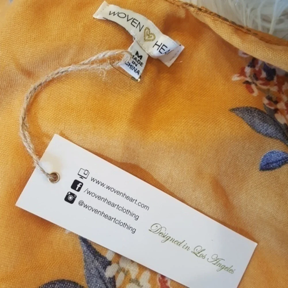 NWT  GOLDEN‎ GRAY TASSEL KIMONO